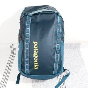 NWT Patagonia Black Hole Pack 32L Tidal Tea w/Luminous Pink
